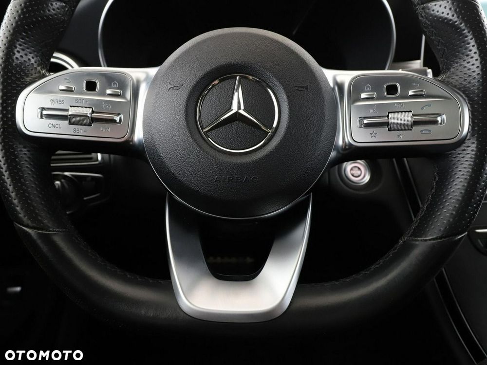 Mercedes-Benz Klasa C 200 4Matic 9G-TRONIC AMG Line - 22