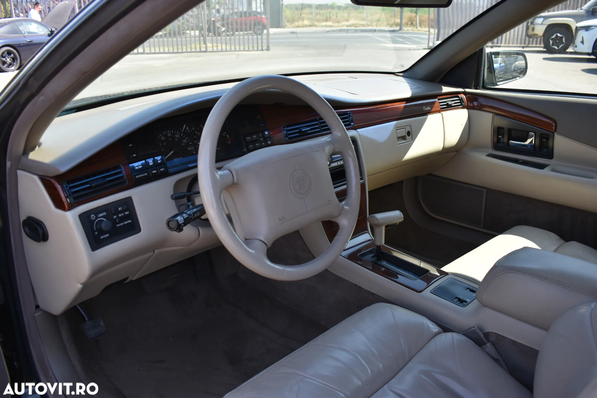 Cadillac Eldorado - 7