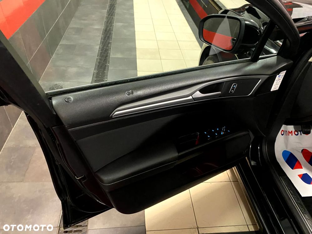 Ford Mondeo 2.0 TDCi Ambiente - 15