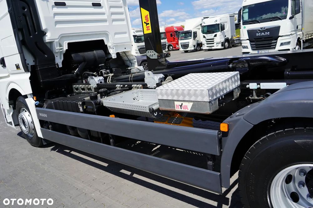 MAN TGX / 26.470 / E 6 / GM / HAKOWIEC HYVA / OŚ SKRĘTNA / RETARDER - 10