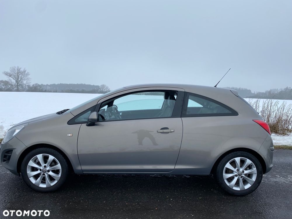 Opel Corsa 1.4 16V Energy - 8