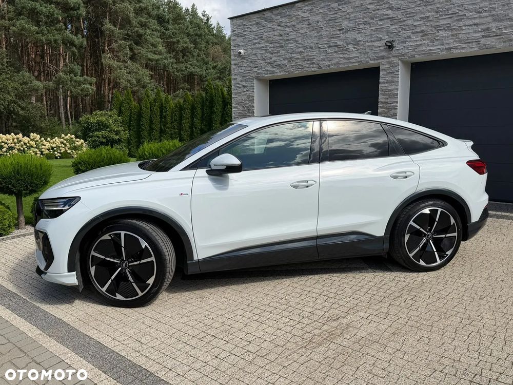 Audi Q4 Sportback e-tron - 4