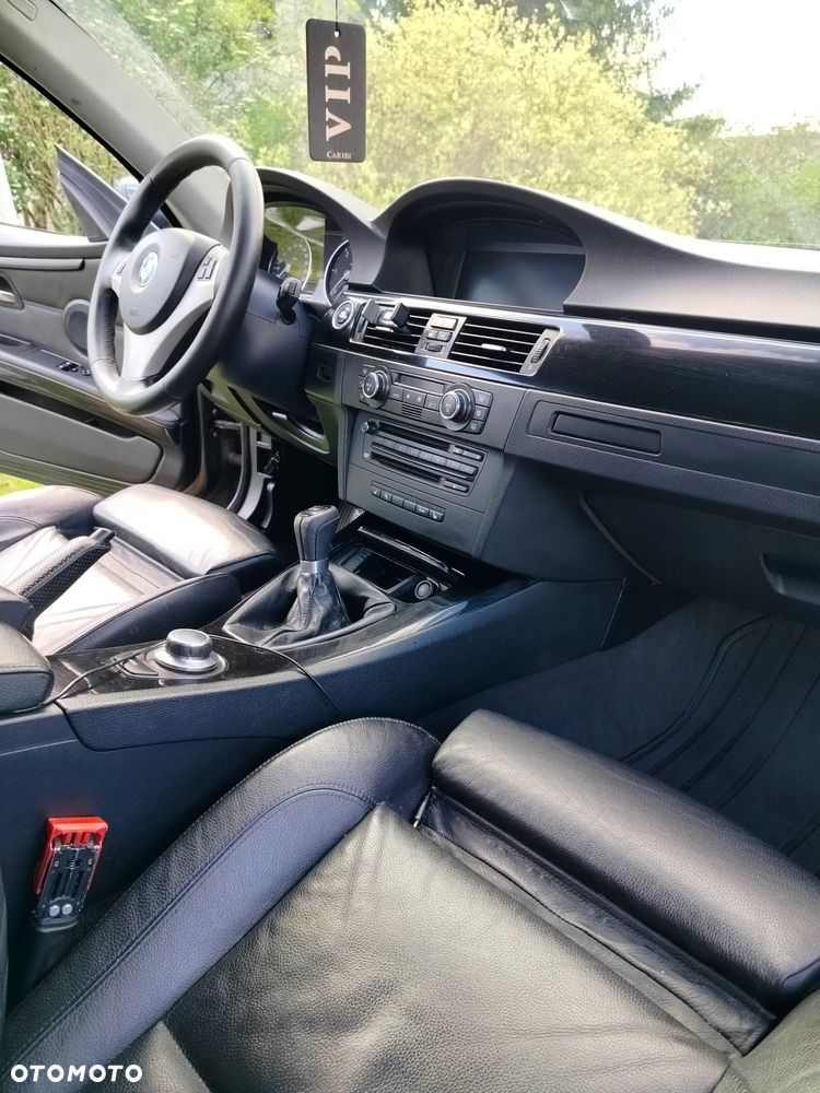 BMW Seria 3 320d - 30