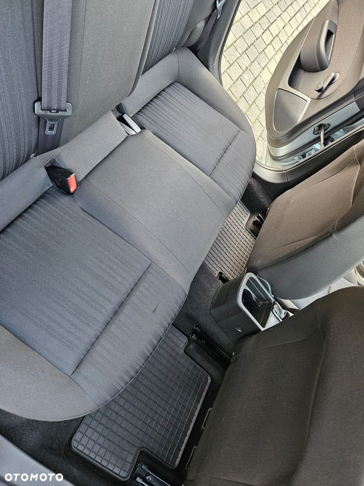 Opel Astra 1.6 CDTI Essentia - 28