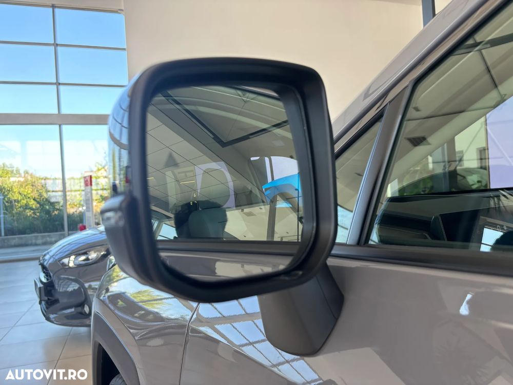 TOYOTA RAV4 2026 — imagine 12