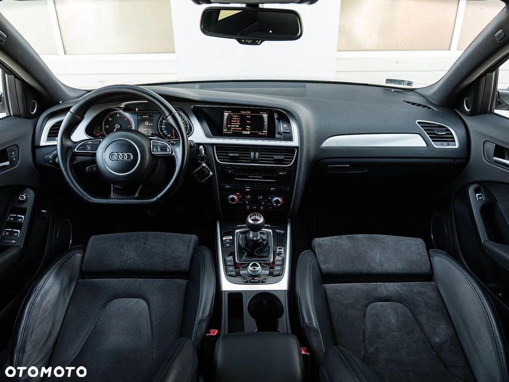 Audi A4 Limousine - 14