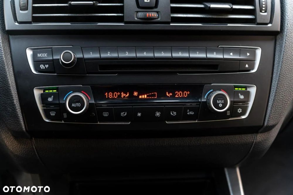 BMW Seria 1 116i Sport Line - 19