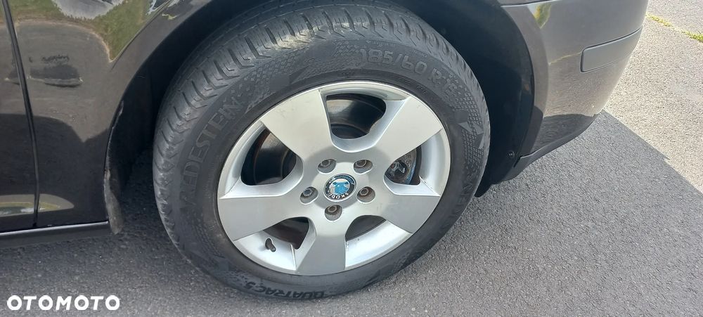 Skoda Octavia 1.6 Ambiente - 8