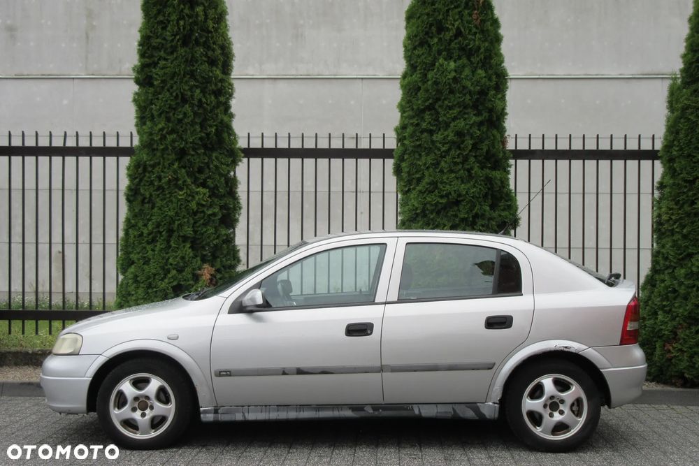 Opel Astra - 2