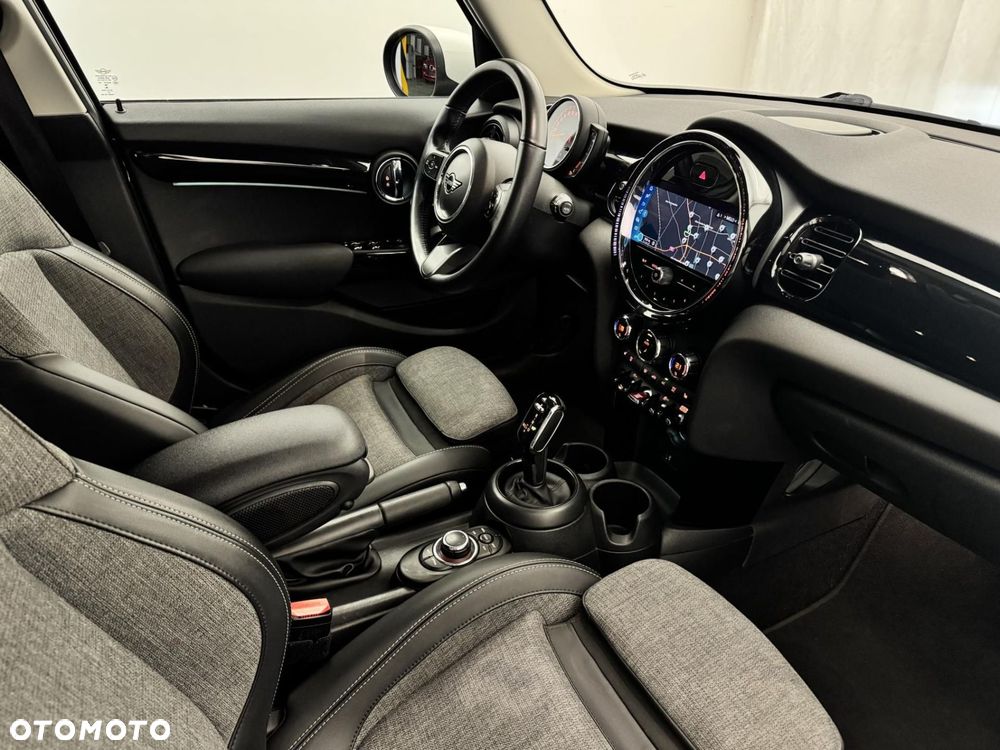 MINI Cooper Classic Trim - 21