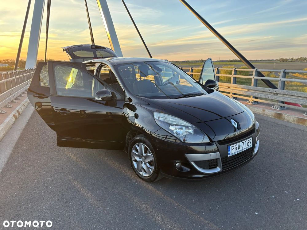 Renault Scenic - 28