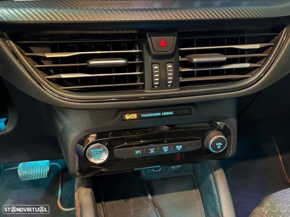 Ford Kuga 2.5 PHEV ST-Line - 28