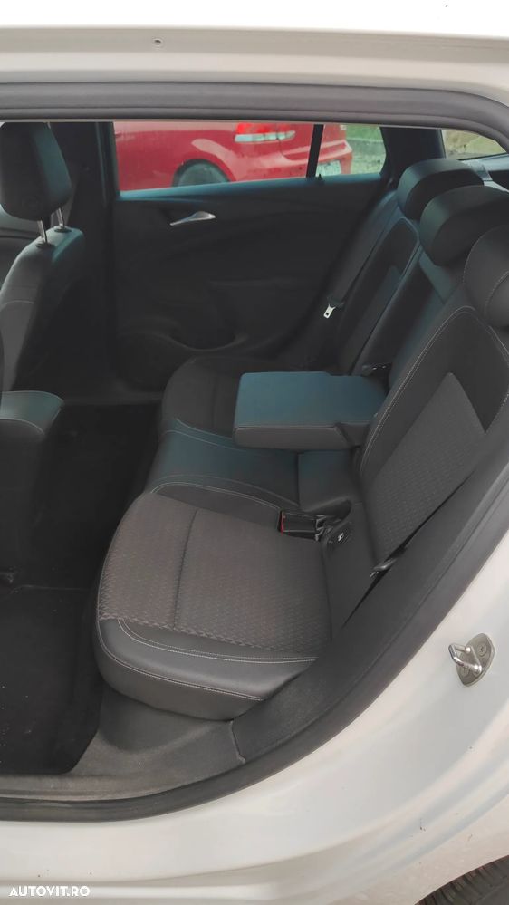 Opel Astra - 10