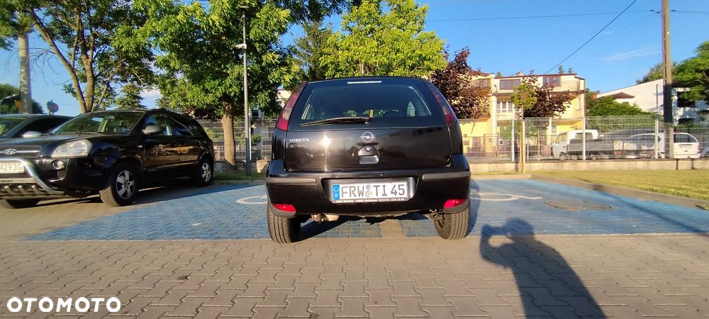Opel Corsa - 10