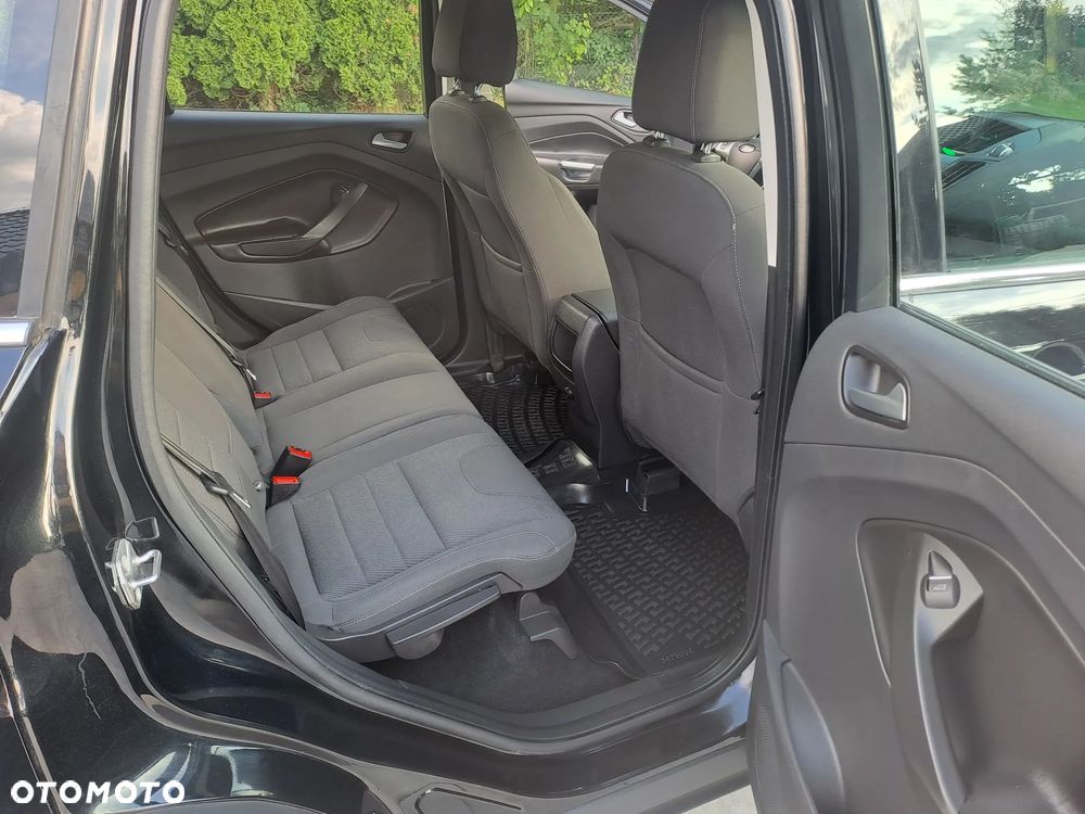 Ford Kuga 1.6 EcoBoost 2x4 Trend - 11