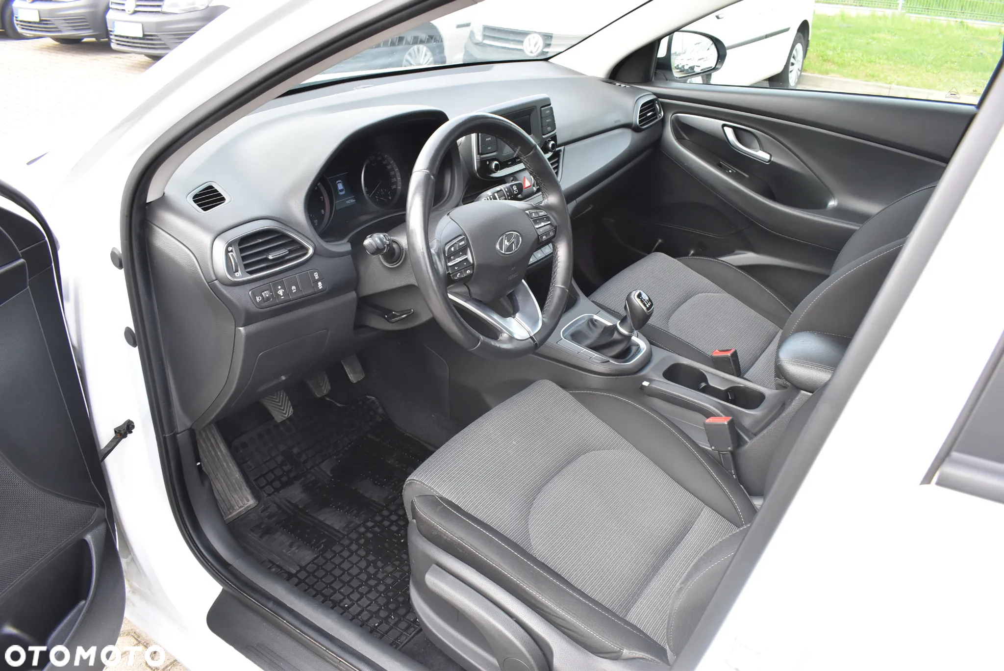 Hyundai i30 1.5 DPI Modern - 9