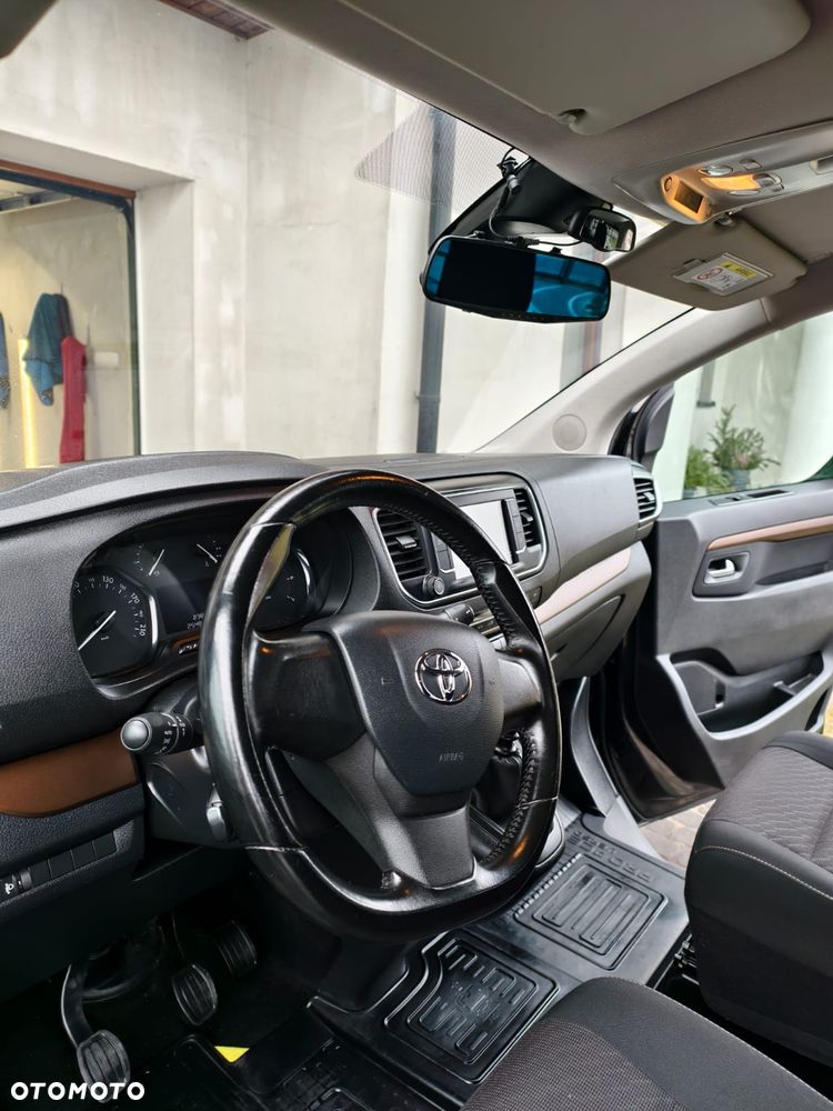 Toyota Proace Verso - 16