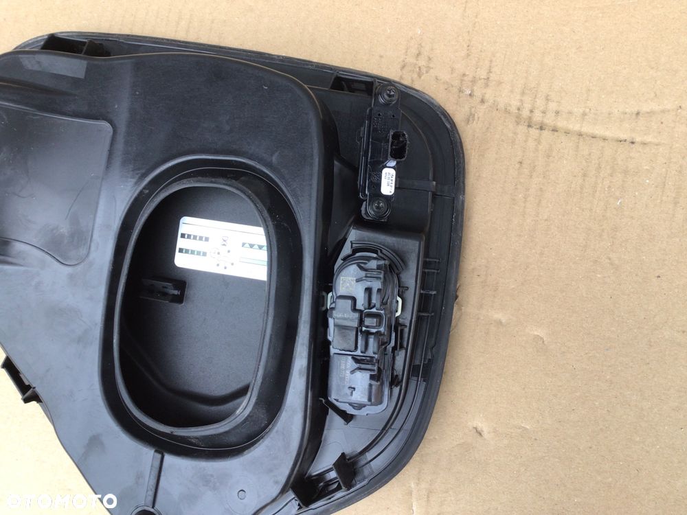 Klapka Gniazdo Elektryczne Ładowania VW id Buzz 1T3 - 4