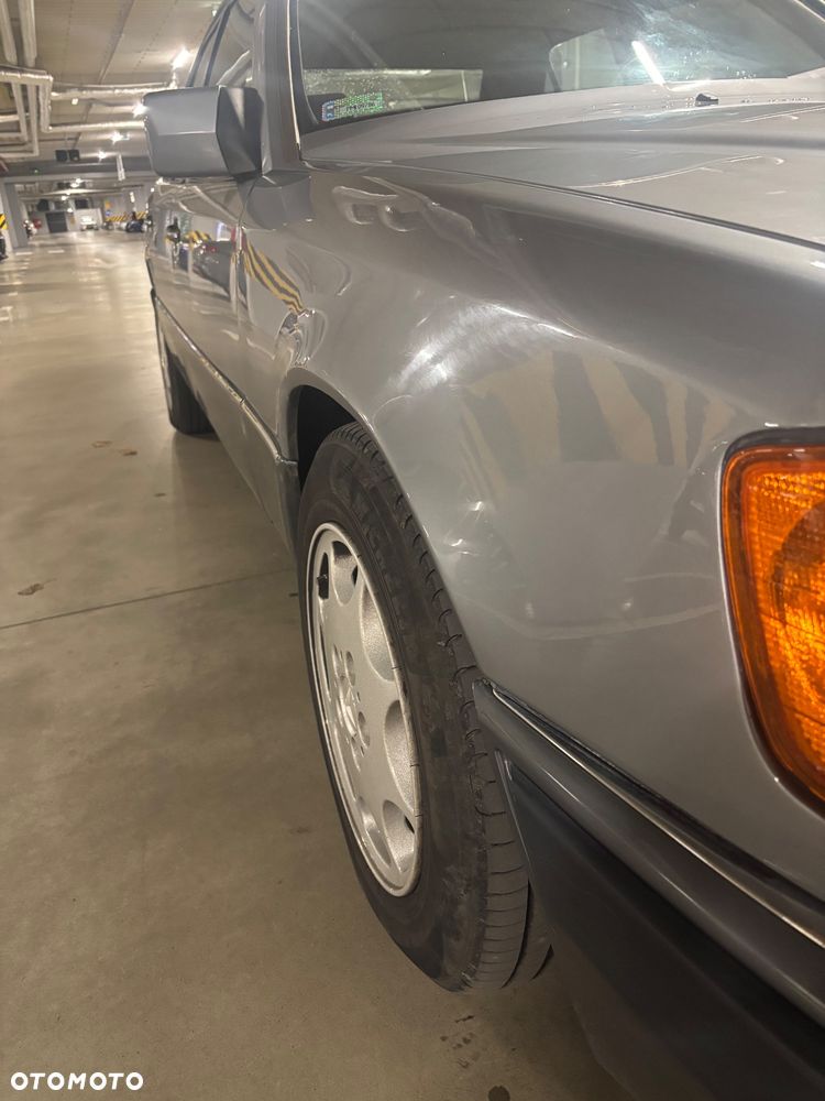 Mercedes-Benz W124 (1984-1993) - 19