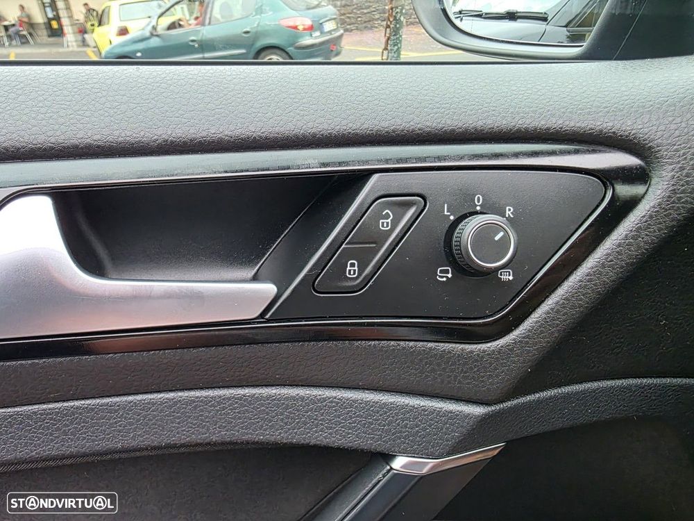 VW Golf R 4Motion BlueMotion - 30