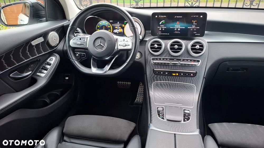 Mercedes-Benz GLC 200 d 4Matic 9G-TRONIC Exclusive - 35