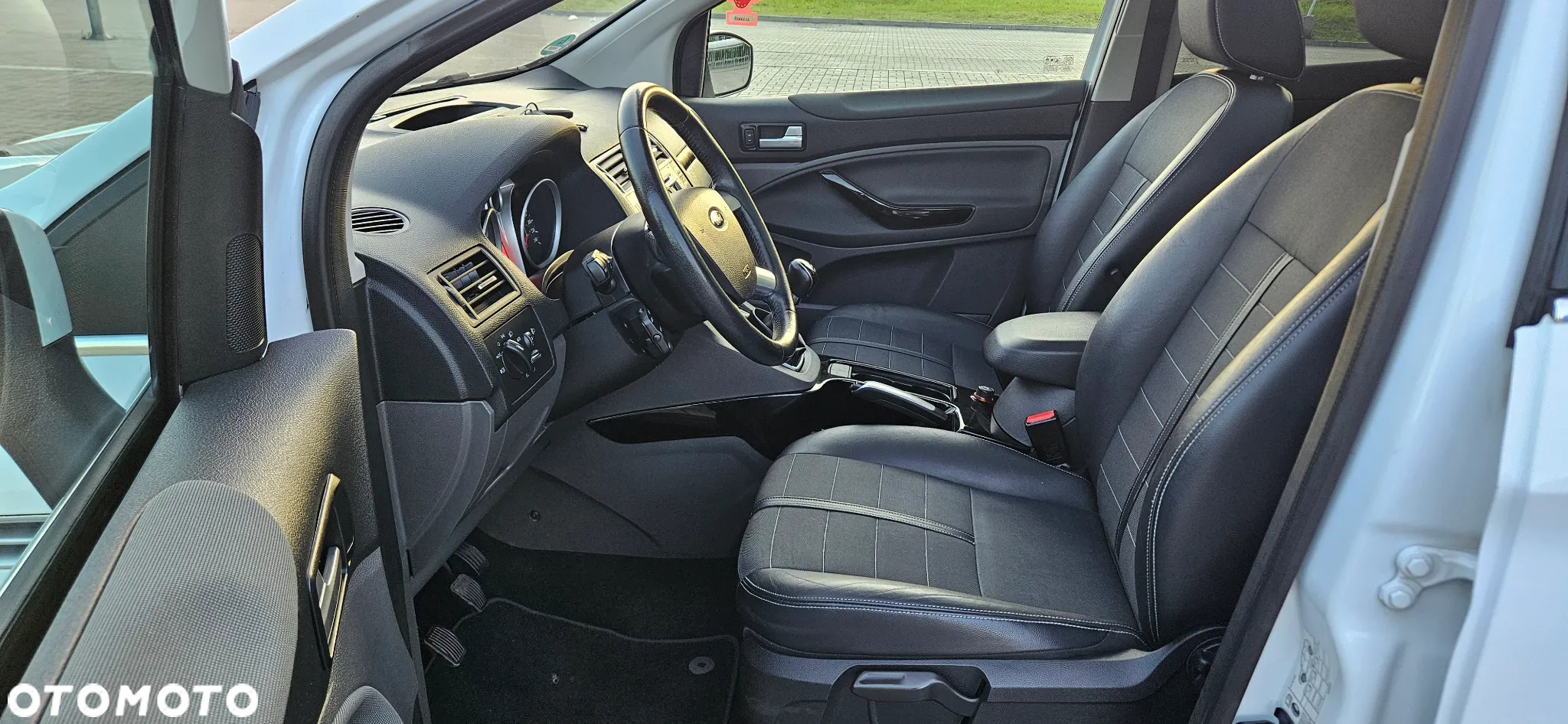 Ford Kuga 2.0 TDCi Titanium S - 5