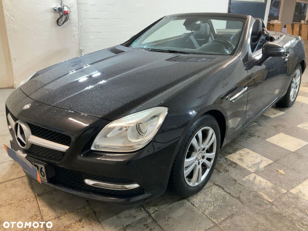 Mercedes-Benz SLK 200 BlueEFFICIENCY 7G-TRONIC Roadster pur - 2