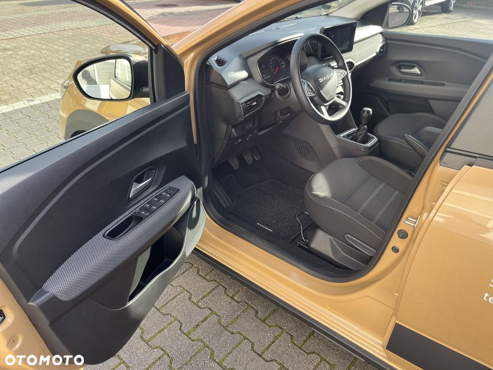 Dacia Sandero - 10