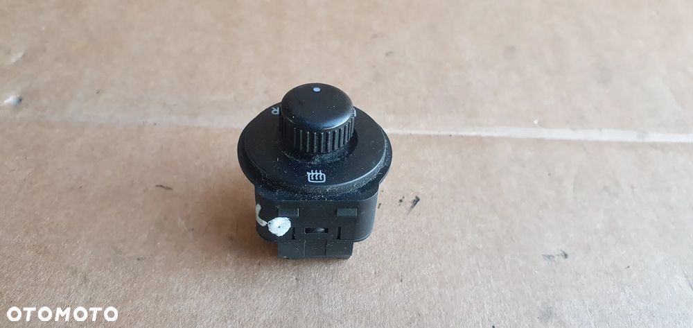 Przełącznik regulacji lusterek VW Polo V 6R 6R1959565F - 3