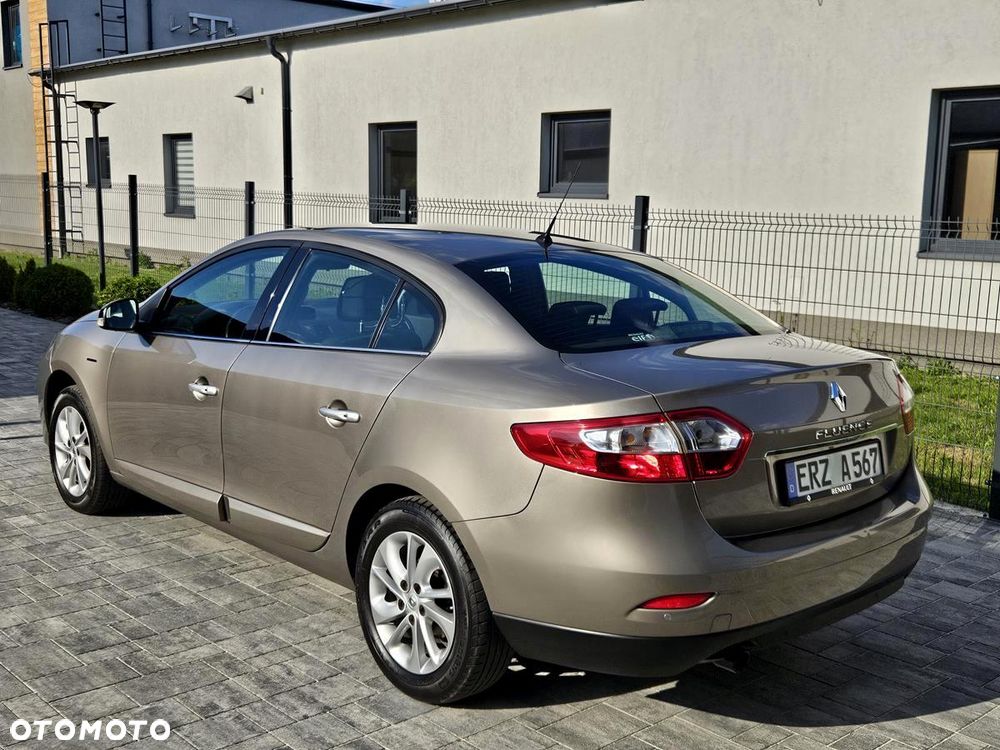 Renault Fluence 1.6 16V Limited - 9