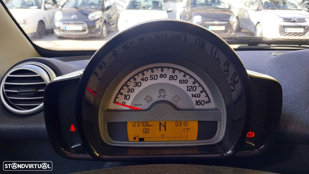 Smart Fortwo Cabrio 1.0 mhd Passion 71 - 10