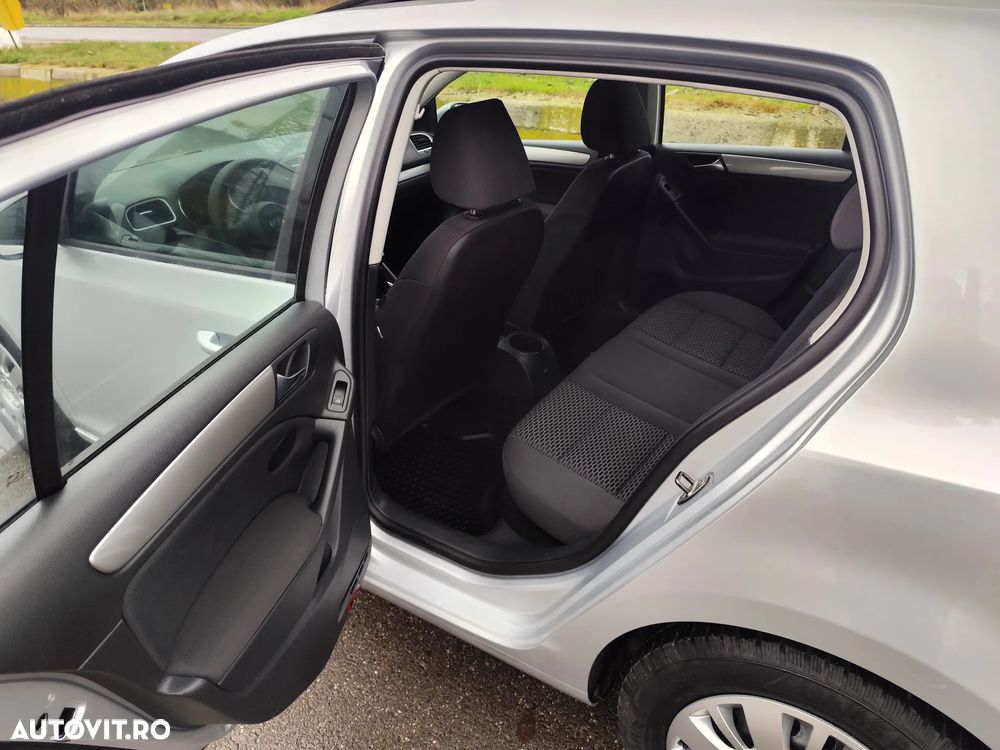 Volkswagen Golf 1.6 Comfortline - 10