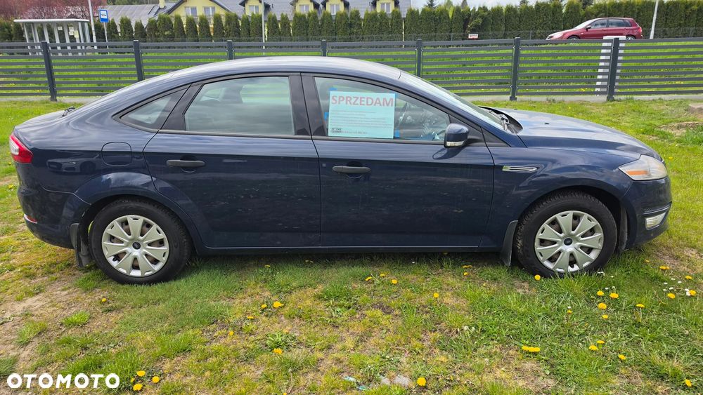 Ford Mondeo 2.0 TDCi Ambiente - 4