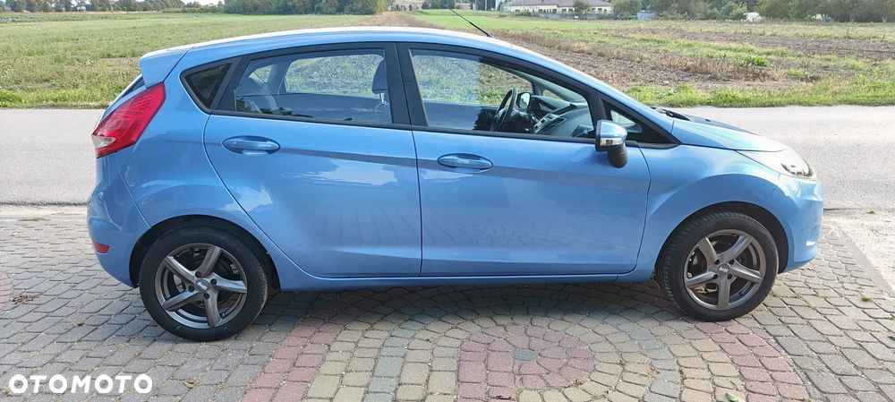 Ford Fiesta 1.25 Ambiente - 12