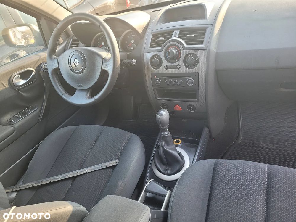 Części- Renault megane  Pojemność: 1870  Moc: 88kW  Rok: 2003  Diesel - 5