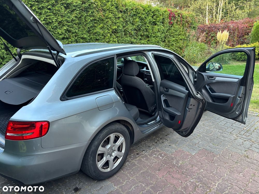 Audi A4 Avant null - 6