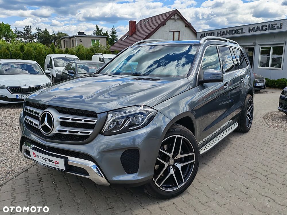 Mercedes-Benz GLS - 1