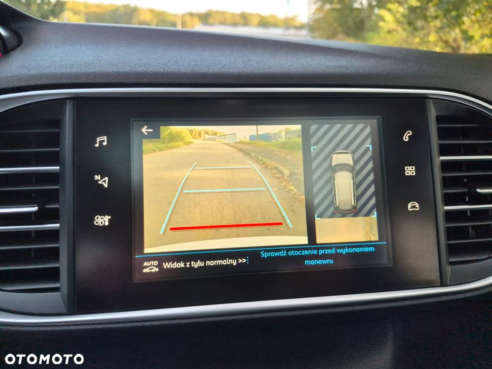 Peugeot 308 BlueHDi FAP 150 Stop & Start Allure - 23