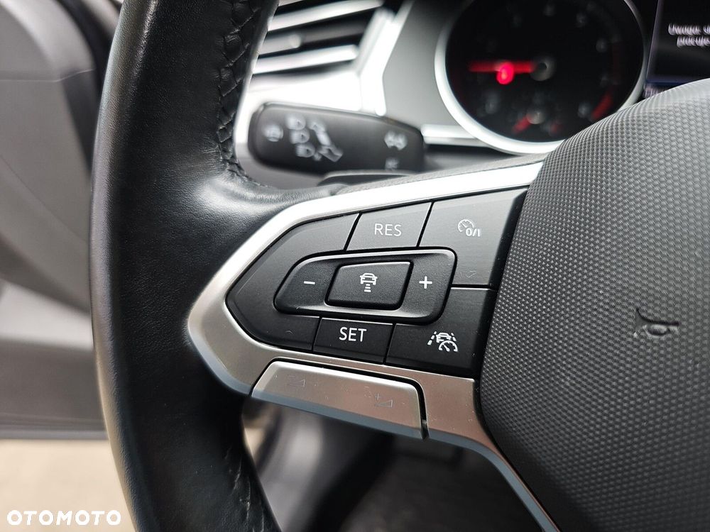 Volkswagen Passat Variant 1.5 TSI EVO Business DSG - 14