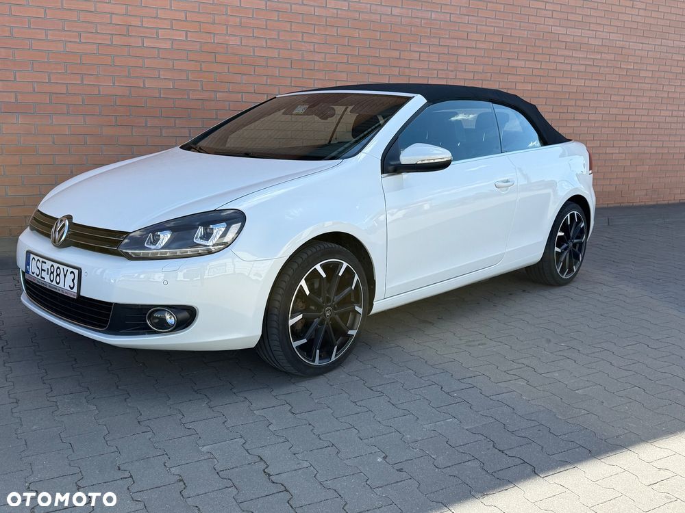 Volkswagen Golf - 1