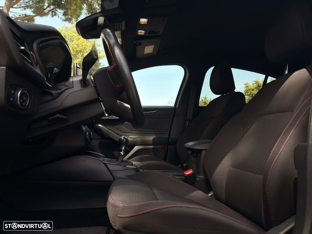 Ford Focus 1.0 EcoBoost MHEV ST-Line - 9