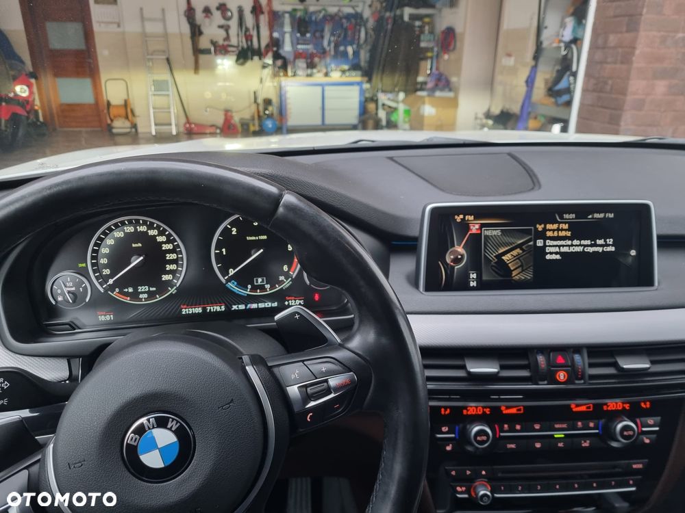BMW X5 M M50d Sport-Aut - 8