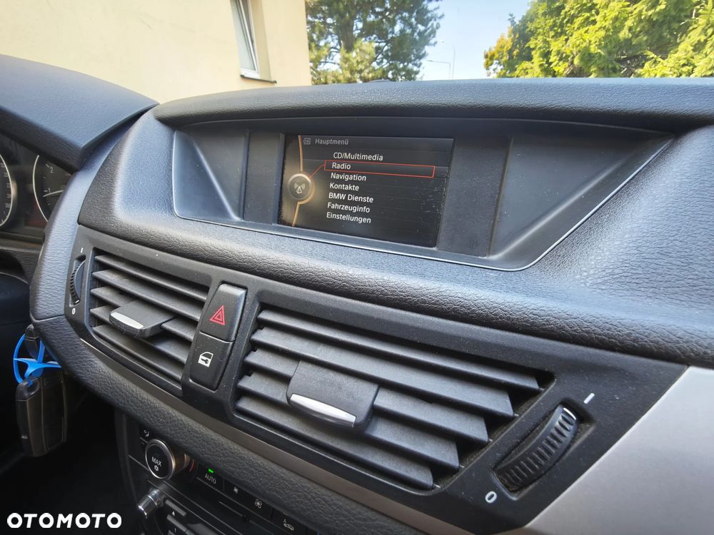 BMW X1 sDrive18i - 28