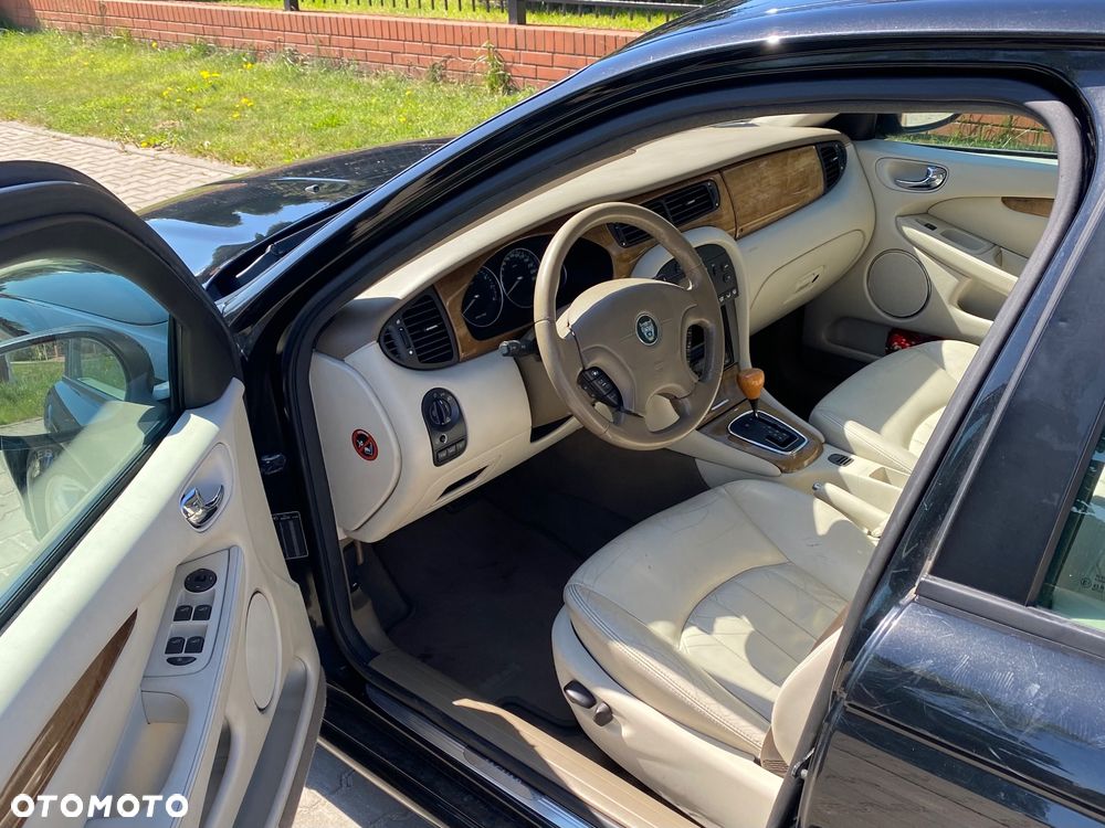 Jaguar X-Type - 6