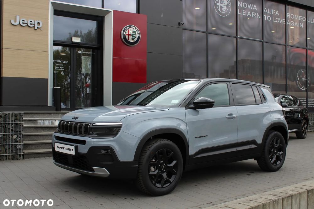 Jeep Avenger 1.2 T3 mHEV Black Edition FWD eDCT6 - 3