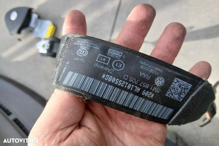 Kit airbag cu plansa de bord 5M1857706D  5M1857705D 1K0909605A 1K0880 - 5