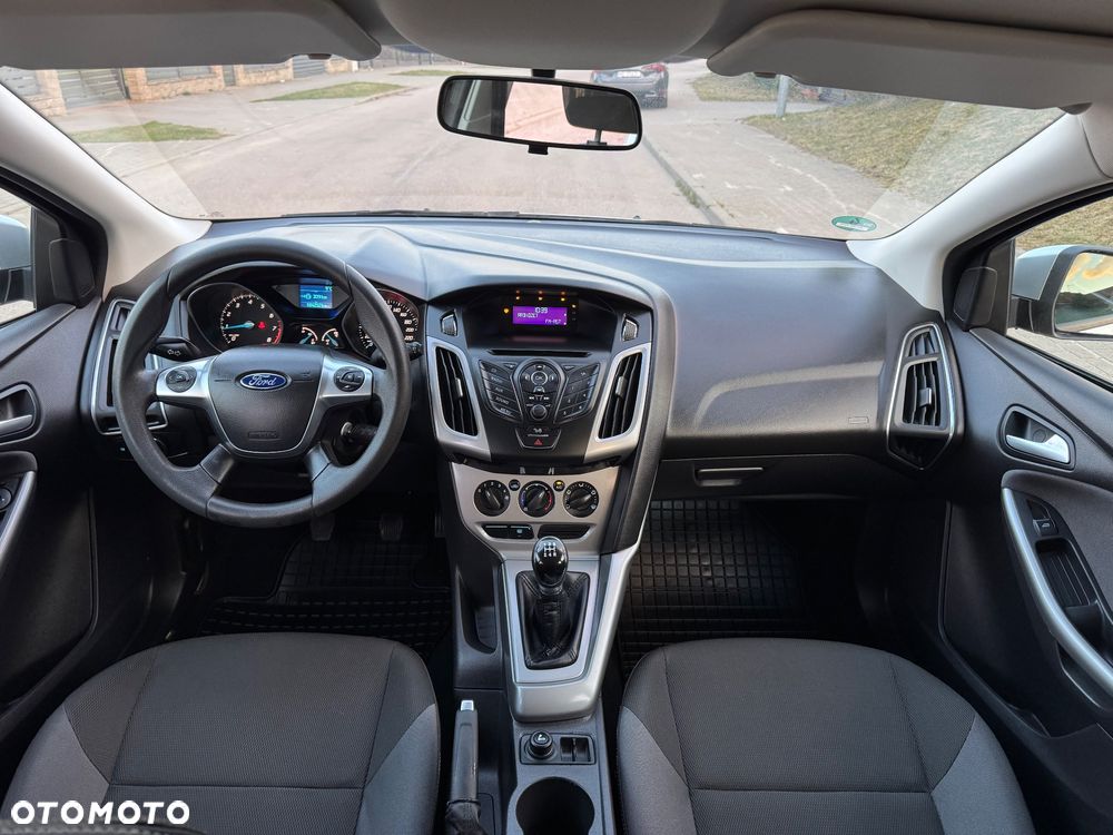 Ford Focus 1.6 FF Ambiente - 6