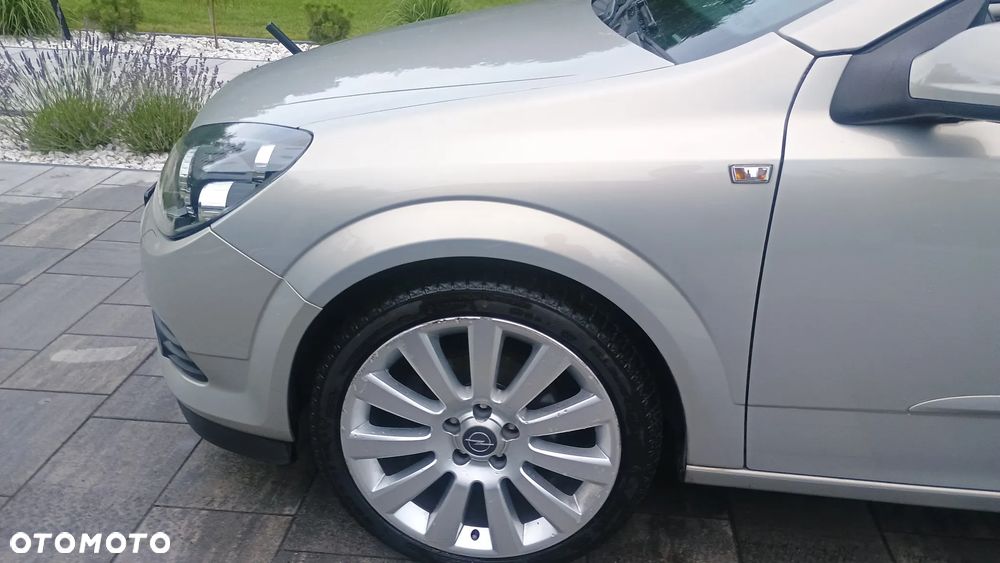 Opel Astra 1.8 Cosmo - 22