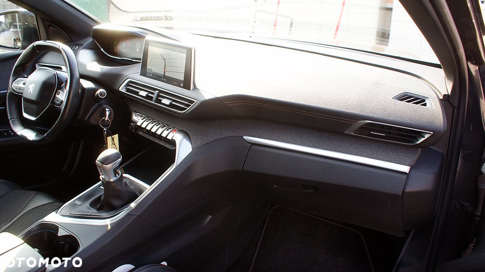 Peugeot 3008 - 14