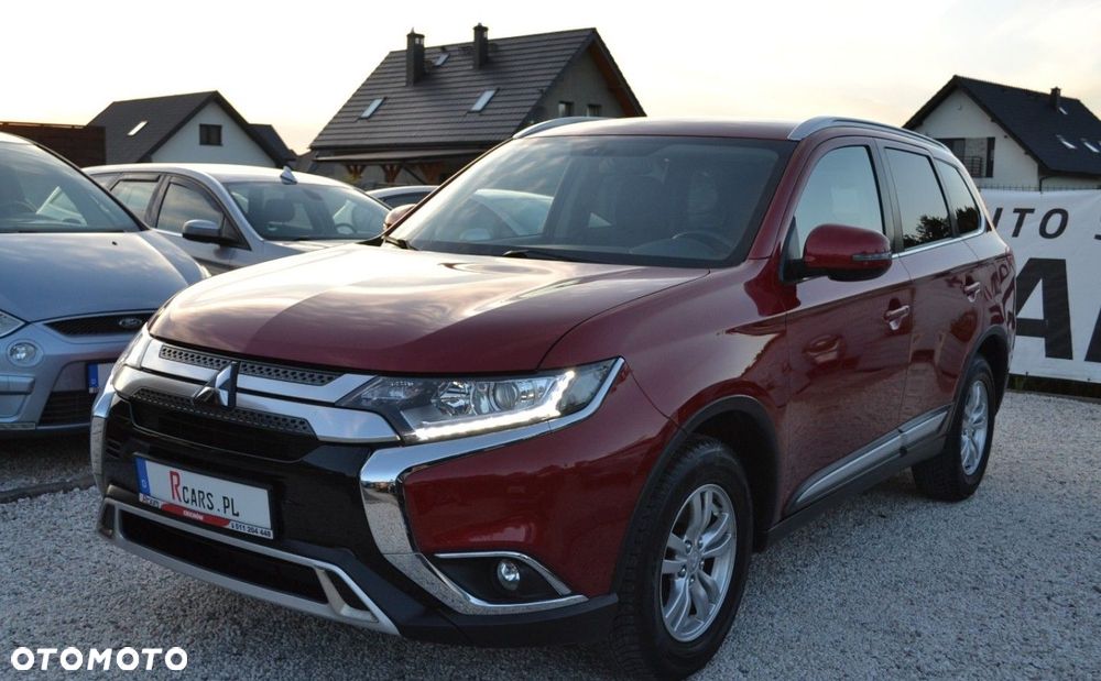 Mitsubishi Outlander 2.0 Intense + 2WD - 19